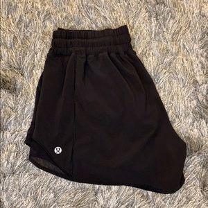 Lululemon Hotty Hot Short *Long 4"